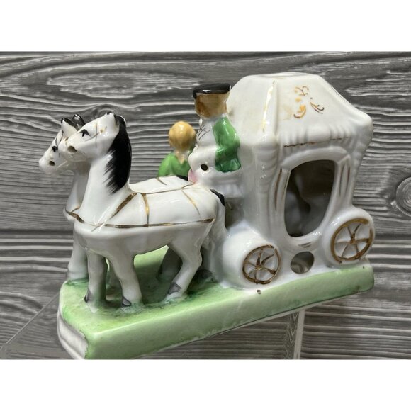 Vintage Porcelain Horses & Carriage Colonial Figurine Japan Midcentury Decor - Picture 3 of 9